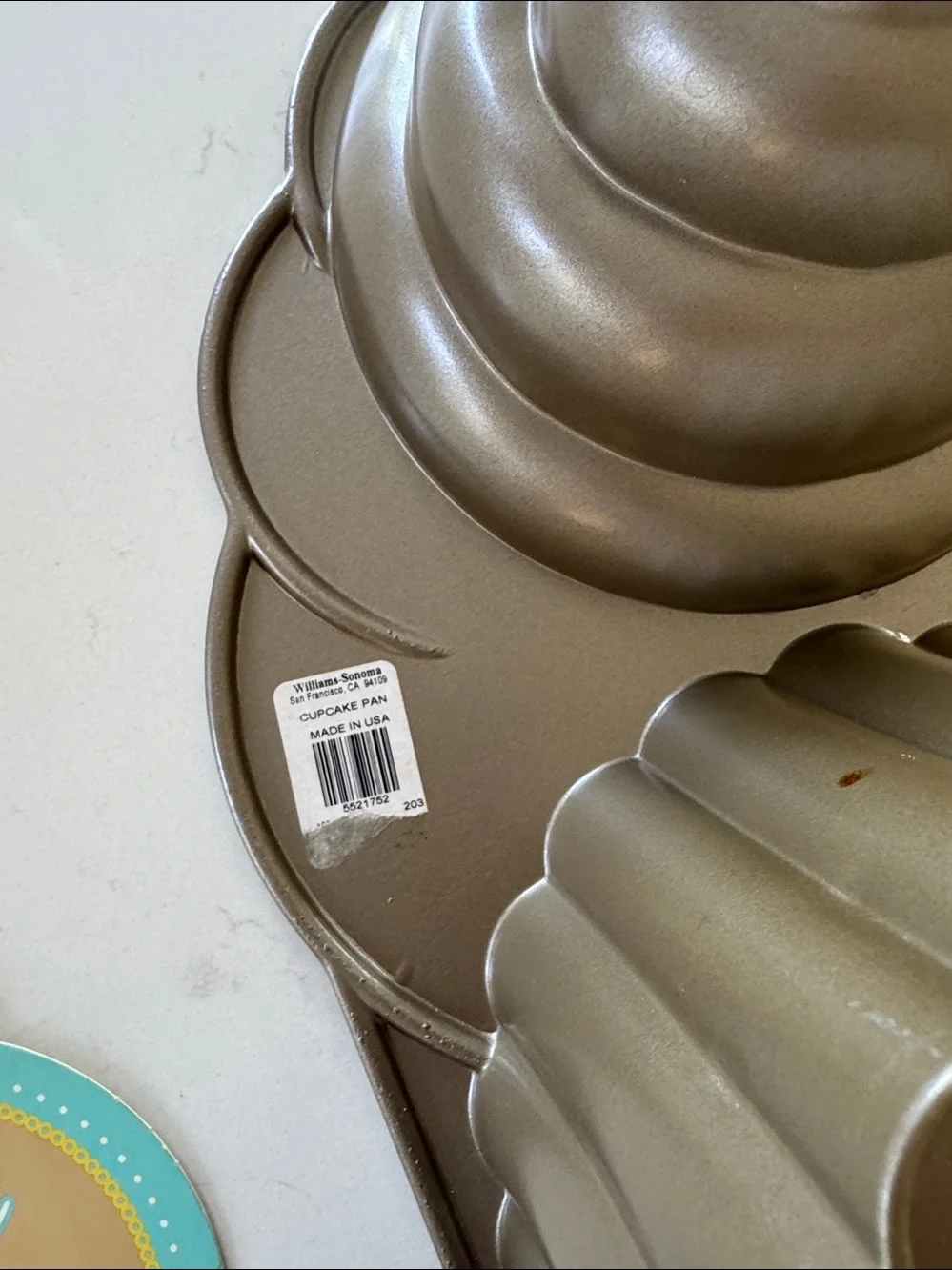 Williams Sonoma Cupcake Pan Decorative Mold NWT 🧁